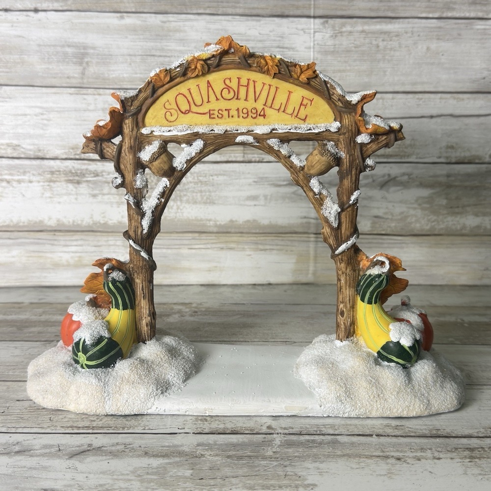 Charming Tails, SQUASHVILLE Est. 1994; Arch‎ Accessory Village Sign.